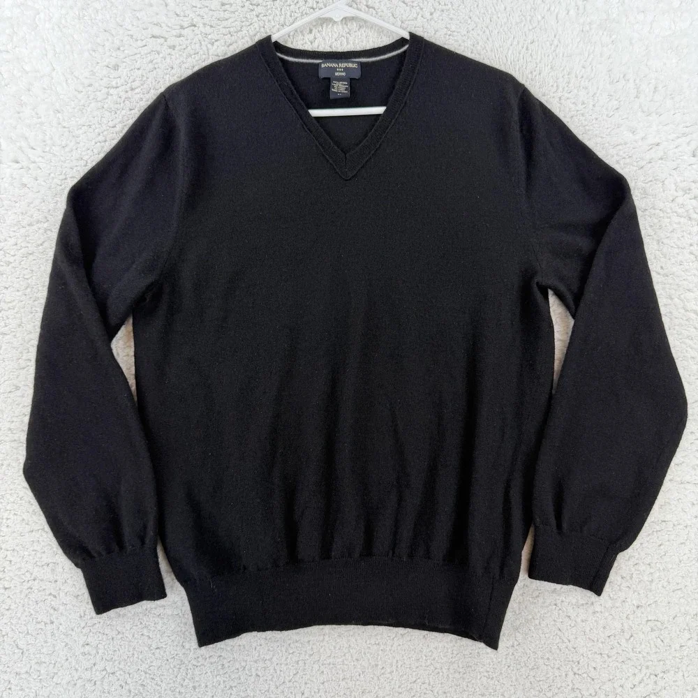 Banana Republic Sweater Mens Medium Black Merino Wool V Neck Knit Pullover